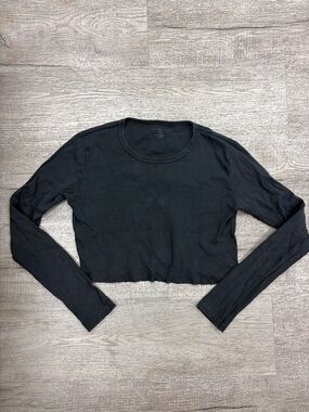 Brandy Melville Black Long-Sleeve Cropped